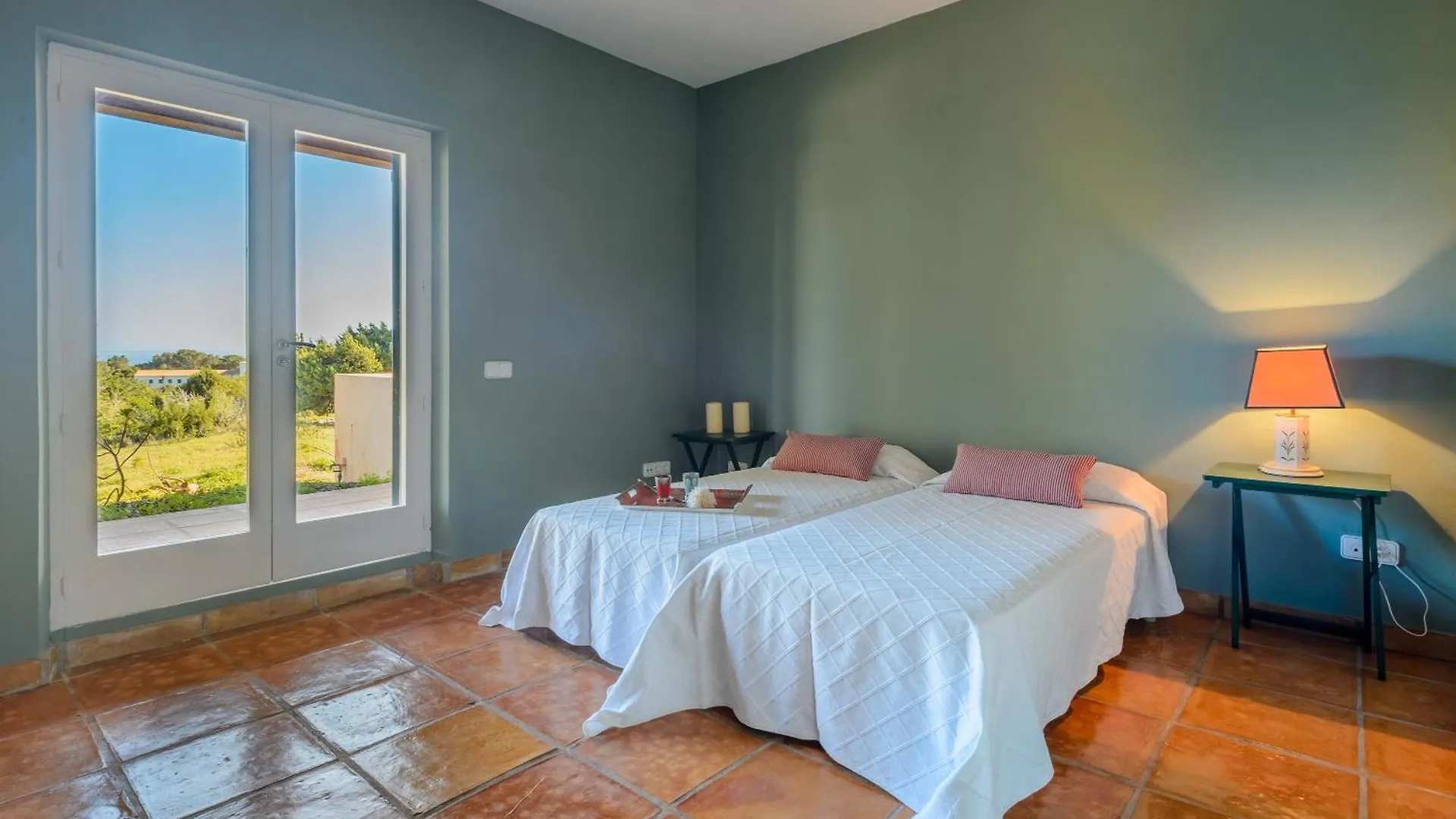 Can Roca Es Cubells Villa